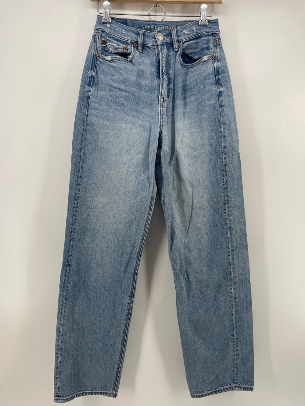 AEO American Eagle Women’s Baggy Jean Light Blue Faded High Waisted 2